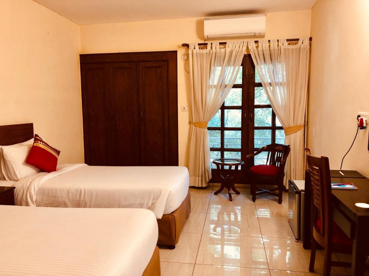 The Neem Bed & Breakfast New Delhi Exterior foto