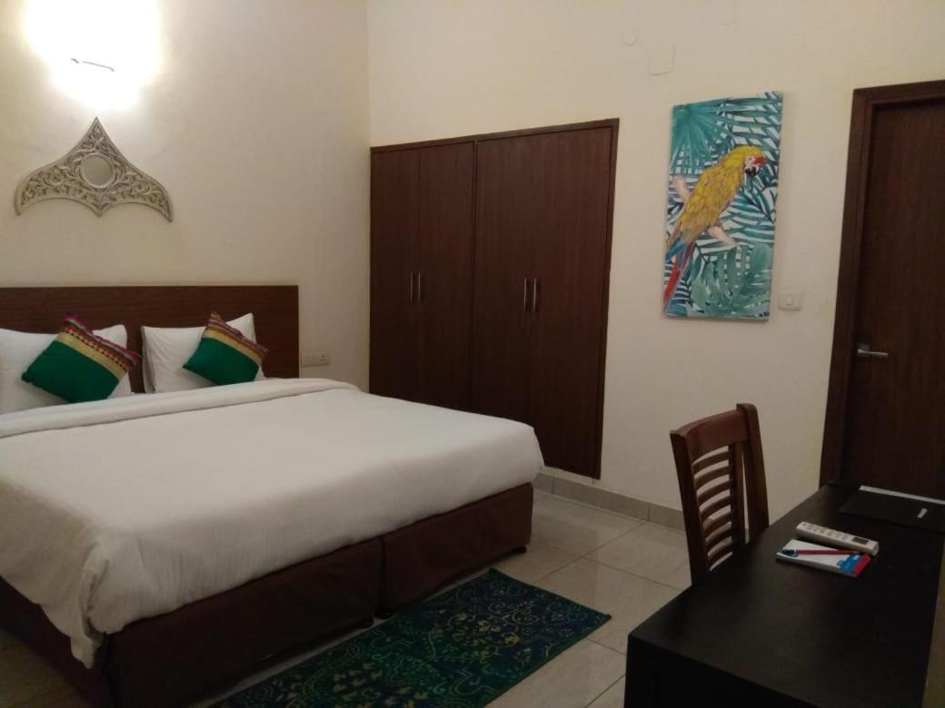 The Neem Bed & Breakfast New Delhi Exterior foto